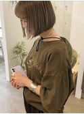 ショートヘアグレージュミルクティーベージュシースルーミニボブ