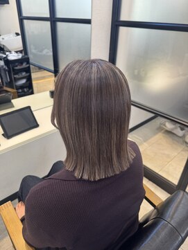 ファイブ ノーヴル カラット(5 Noble ct.) 【kana】下ろしても巻いても可愛い!ウィービングハイライト