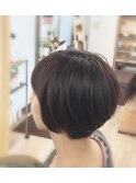 ショートボブ