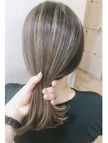 マリアバイアフロート(Maria by AFLOAT)&nbsp;オシャレ感！ハイライトカラーのカーキグレージュ☆