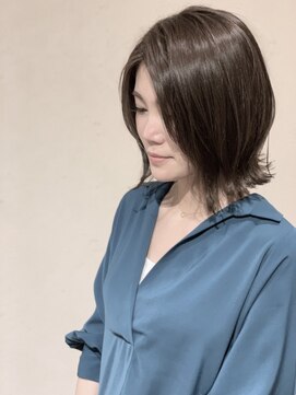 ルフト(Luft) 【Luft】　切りっ放しアッシュボブ