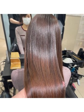 ラブクロムトーキョー オモテサンドウ(LOVECHROME OMOTESANDO) 簡単スタイリング　卒業式　髪質改善