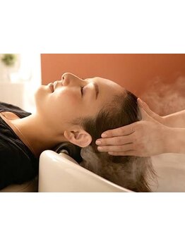 “37歳以上の大人専用サロン”嬉しいマンツーマン施術◎大切な頭皮と髪の為のワンランク上のヘッドスパを♪