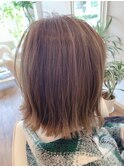 外ハネボブで小顔美人!