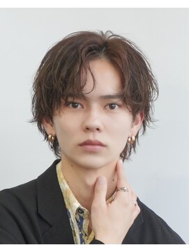 ゴールドシブヤ(GOALD SHIBUYA) センターパート波巻きスパイラルツイストスパイラル刈り上げ