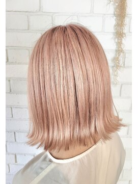 アンバーロイス 綱島(umber royce) ボブ×ホワイトピンク　rikuto