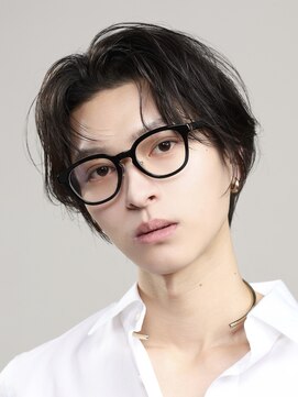 リップス 表参道店(LIPPS) シースルーセンターパート【毛流れパーマ】中性的な髪型