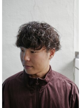 スレイ 西宮(SLAY) シャドウパーマハイライトアップバングツーブロックマッシュ