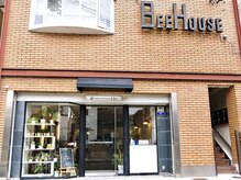 ビーハウス(BEE HOUSE)の雰囲気（予約なしでもお気軽＆いつでもご来店ください！）