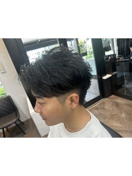 カットのついでに第一印象を左右する眉毛のお手入れも◎トータルでの身だしなみケアは<YOLO>にお任せ！