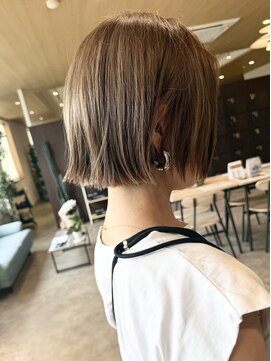 ビスポーク(BESPOKE) ボブ／ダブルカラー