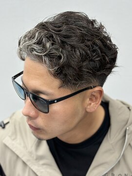 ベルーフ(BERUF) スキンフェード×ベーシックパーマ