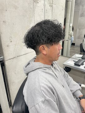 刈り上げマッシュ×波巻きパーマ