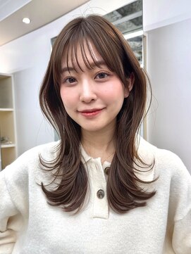 くびれミディアムレイヤーカットハッシュカット銀座外はね内巻き