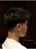 短髪フェード+スパイキーショート