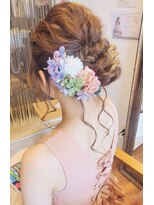 クロリ(Coloris) ヘアアレンジ!(アップスタイル)