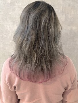 イール(iIIL) 【iIIL hair lounge】透明感バレイヤージュ裾カラー