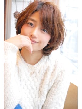 レウナ 外苑前(Reuna) 【30代40代50代】大人可愛いボブ　ニュアンスウェーブボブ