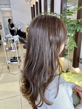 ヘアアーク(HAIR arc) オリーブグレージュのロング【津田沼】【幕張】【市川】【船橋】