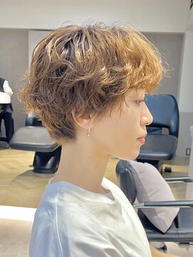 グラフ 銀座(GRAFF) 大人可愛い20代30代40代前下がりパーマショート【GRAFF銀座】