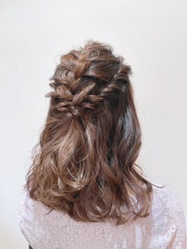 ヘアー デザイナーズ サロン アヴァンセ(HAIR DESIGNER'S SALON AVANCE) お呼ばれヘアセット