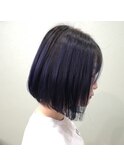 10代20代黒髪×ネイビー前下がりナチュラルショートボブ