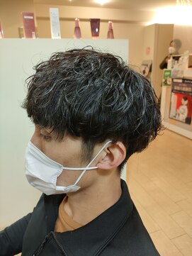 カズ 中津店(KAZU) メンズ ツーブロックマッシュ 波巻きスパイラルパーマ