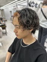 ノイズ キョウト(NOISM Kyoto)&nbsp;センターパート×ミニウルフ×波巻きパーマ