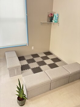 髪処イヤシロチの写真/【キッズスペース有】忙しいママ、パパもお子様と一緒にどうぞ♪周囲を気にせず落ち着いて過ごせます。