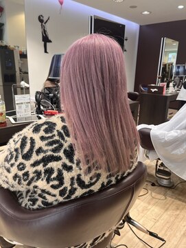 トゥーヘアー(too hair) 大人ロング外国風ピンク【西葛西】