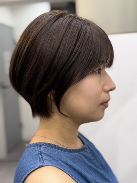ファーストステップ 表参道(FIRST STEP) 30代40代ショート暗髪ボブ丸みショートミニボブレイヤー