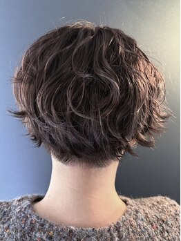 ラティエ(Latie...)の写真/髪質、骨格、ファッション、雰囲気に似合うヘアスタイルをご提案◎洗練されたカットラインで新しい自分へ♪