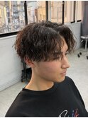 【ツイストスパイラル】【センターパート】【メンズパーマ】