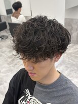 ノイセルヘアー(Noisyle Men's hair)&nbsp;リバースセンターパート／ニュアンスパーマ／ダウンバング/MEN'S