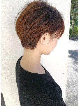 フラワーズビィーオーディー(FLOWERS BOD) スタイルよく見え！首もとスッキリショートスタイル