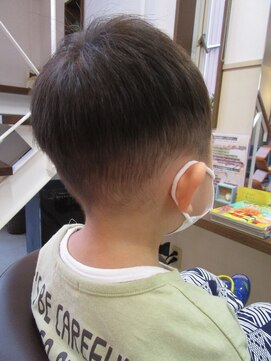 コアフィールフィス(COIFFURE fils) 【見附・今町】キッズカット　平日　学割　刈り上げ　ショート