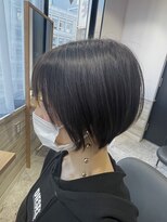 リーオオサカ(Lee Osaka)&nbsp;【Lee大阪店】黒髪丸みショート/新出奈津樹