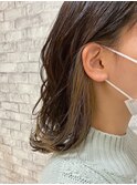 控え目イヤリングカラー