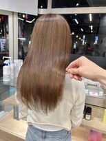 ジーニー 横浜(giinii) 圧倒的艶髪_髪質改善縮毛矯正_アッシュブラウン_渋谷良太