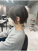 オリーブグレージュ_マッシュショート_くびれショート