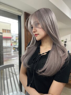 ストラト(STRAT) Whitegray