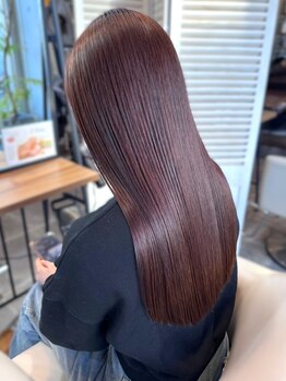 グリンプス 大濠店(Glimpse)の写真/夏のベタつきにも負けない！真っすぐ過ぎない自然に溶け込むナチュラルなストレートヘアを体感♪大濠公園駅