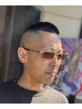 ピシャッとニ代目銀二郎 カントン刈り