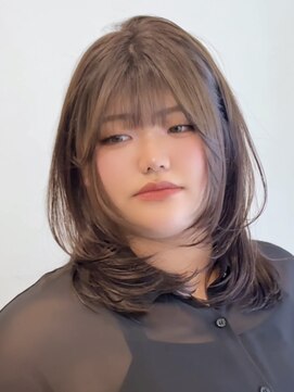 ビューエヒメ(VIEW EHIME) 小顔可愛いレイヤーカット×アッシュカラー10代20代30代