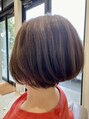 ルーム 富貴ノ台店(room) ショートボブでの白髪ぼかしハイライト