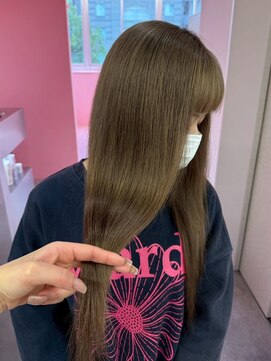 ダズリングディア(Dazzling Deer) ブラウン／ロング／ストレート／暗めカラー／レイヤー