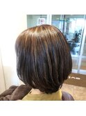 白髪ぼかしハイライトボブ