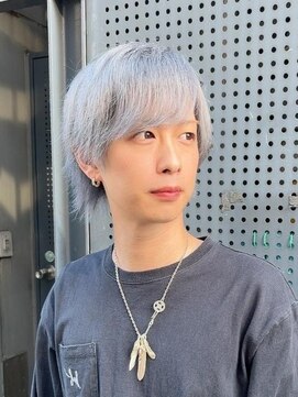 ディスイズバーバー(THIS IS BARBER) グレー　ハイトーン　ツーブロック　【札幌】