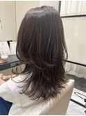 大人のゆる軽レイヤースタイル
