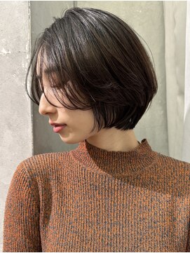 レティ(lety) 毛流れ美人な大人のショートボブ